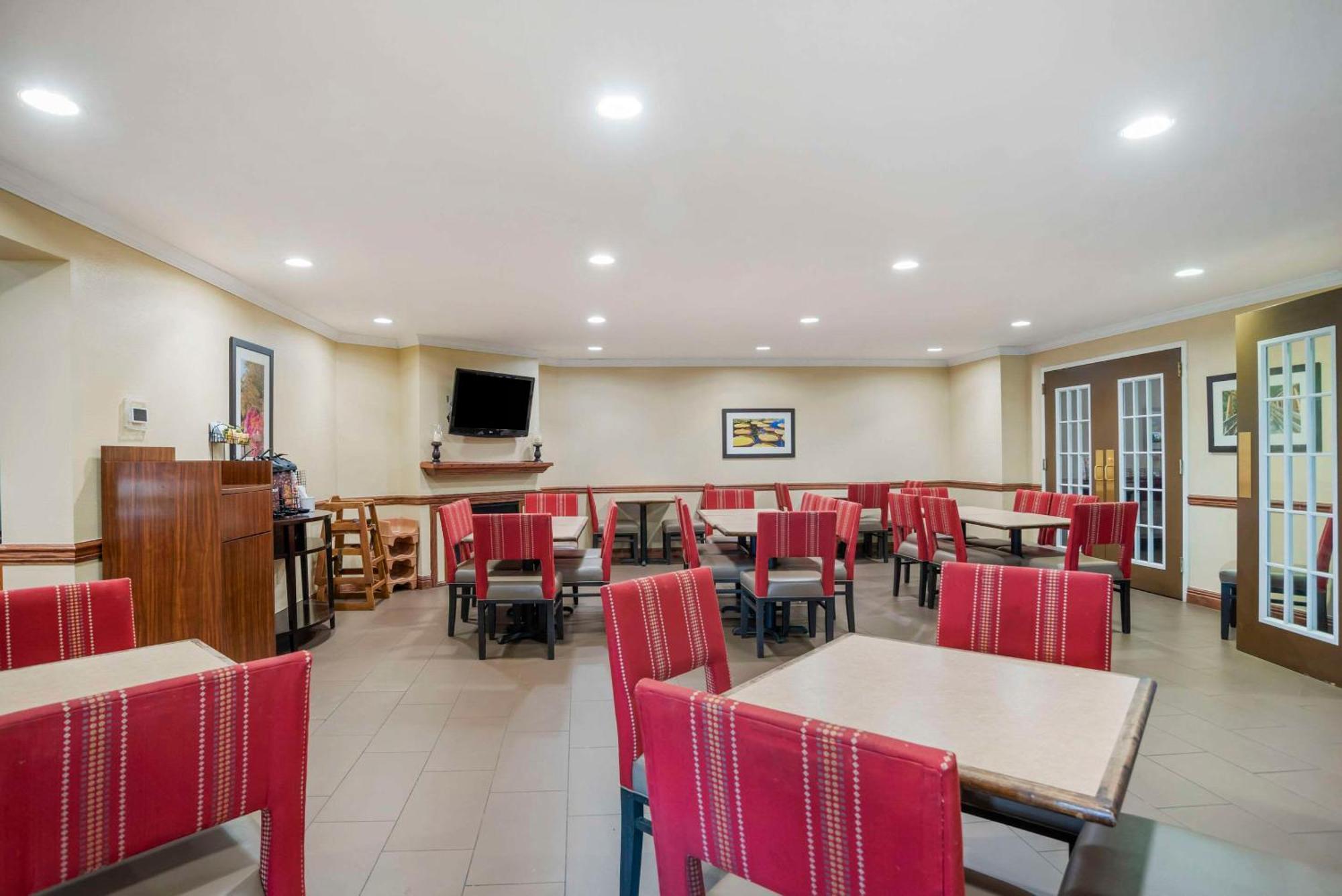Comfort Inn & Suites Daphne Spanish Fort - Mobile East Экстерьер фото
