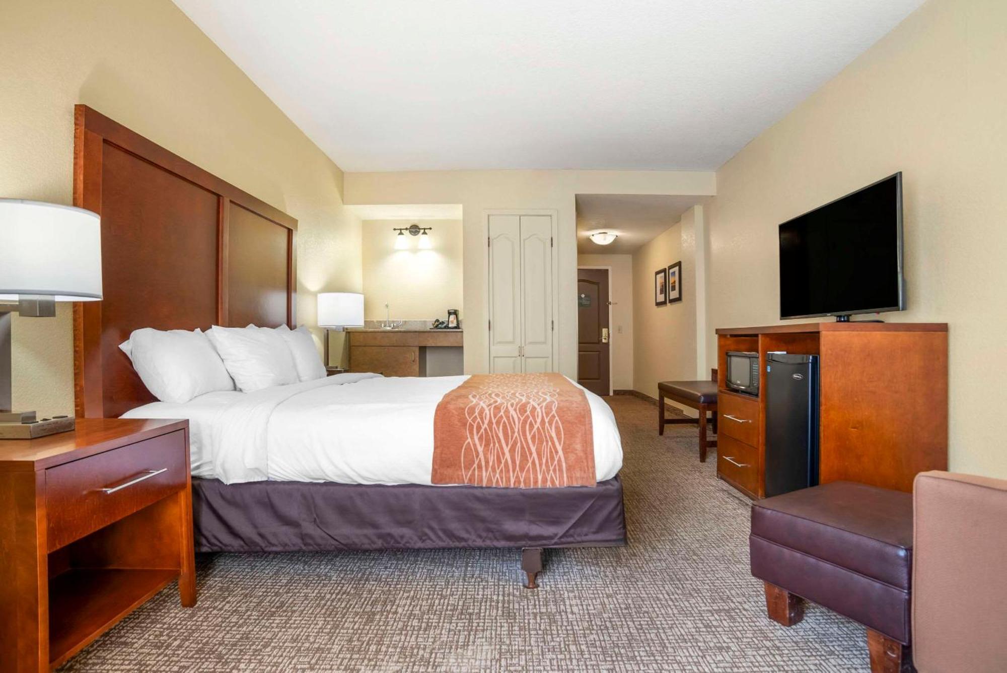 Comfort Inn & Suites Daphne Spanish Fort - Mobile East Экстерьер фото